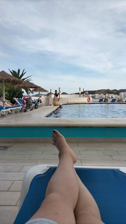 Pool azuLine Hoteles Mar Amantis & II
