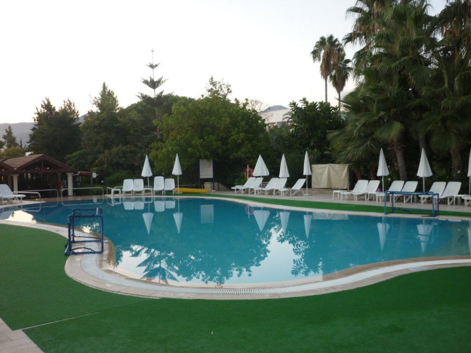 Avtivity Pool Labranda Alantur Resort