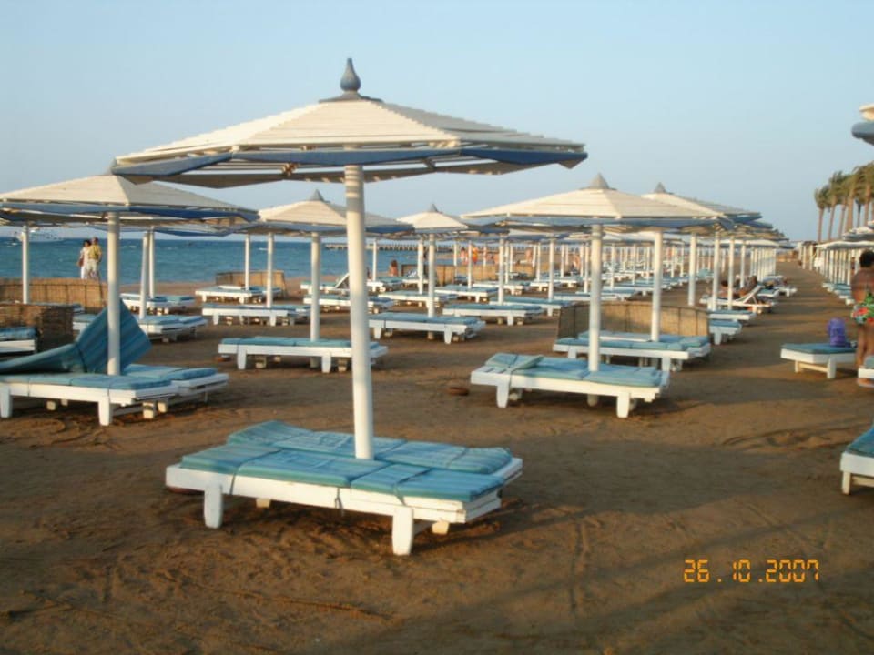 Abendstimmung am Strand Pickalbatros Alf Leila Wa Leila Resort - Neverland Hurghada