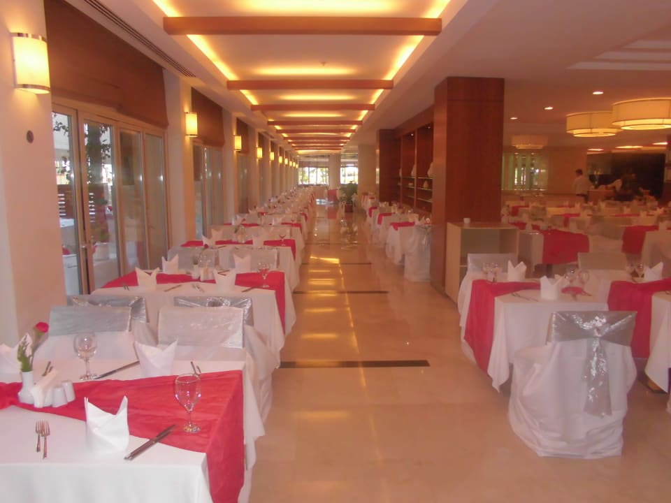 Gala-Dinner TUI BLUE Xanthe