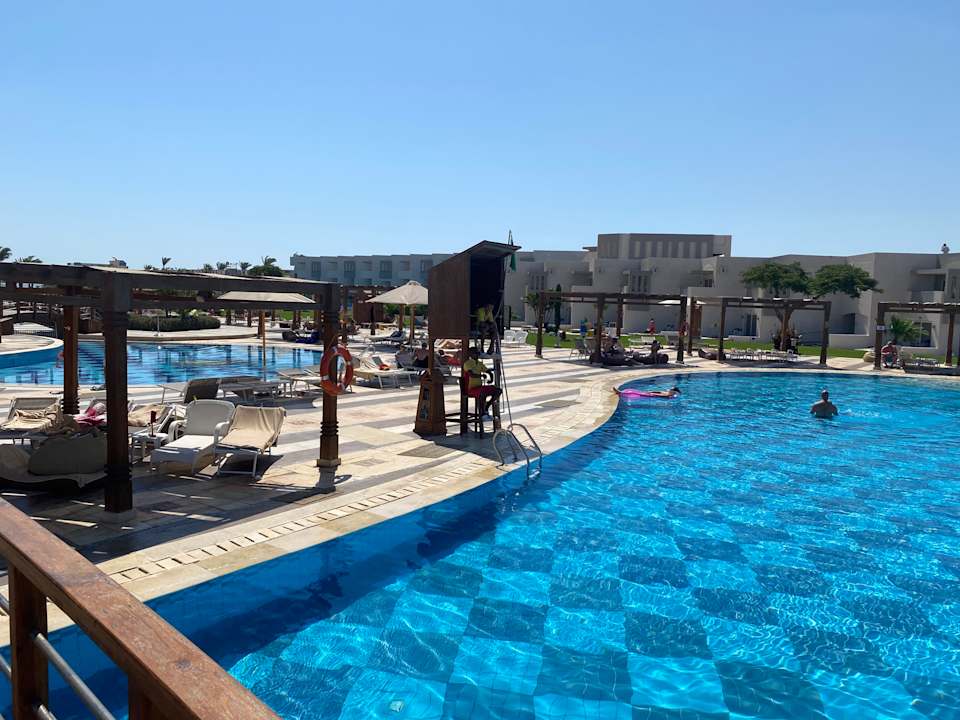 Pool SUNRISE Crystal Bay Resort