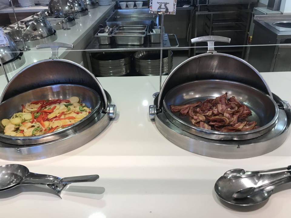 Gastro Napa Mermaid Hotel & Suites