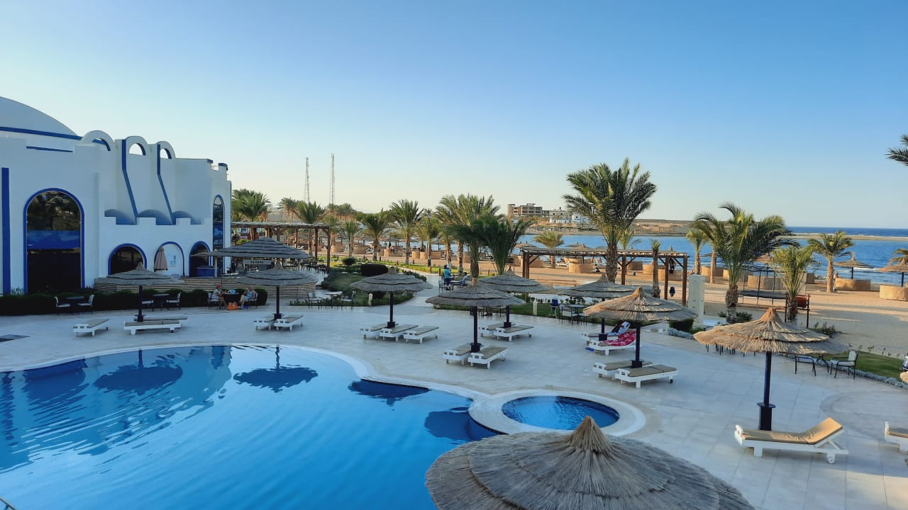 Pool Coral Sun Beach