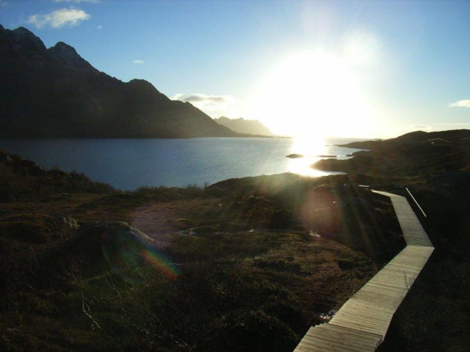 Der Weg zur Sonne Hotel Åsand Brygge