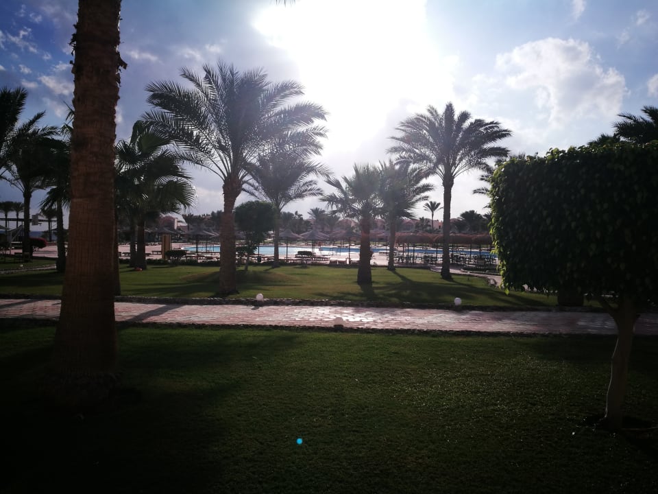 Garten Three Corners Sea Beach Resort