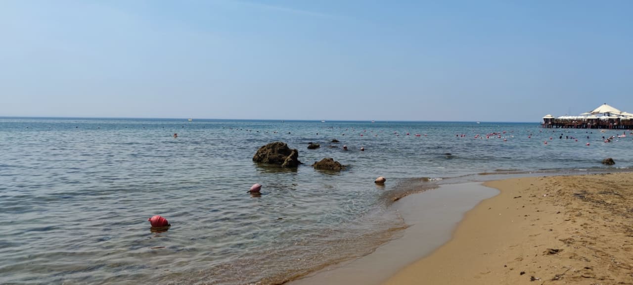 Strand Mary Hotel Side