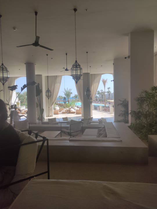 Lobby Serry Beach Resort