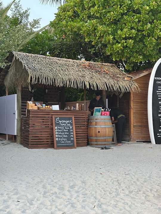 Strand Kuredu Island Resort & Spa