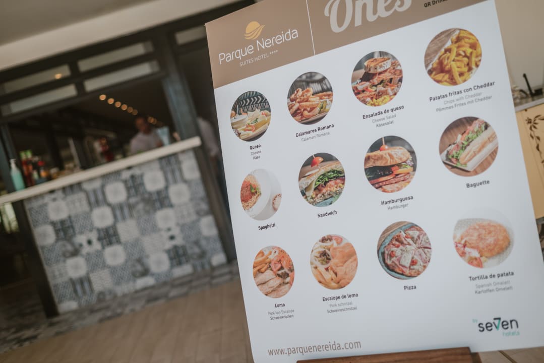 Gastro Parque Nereida Suites Hotel