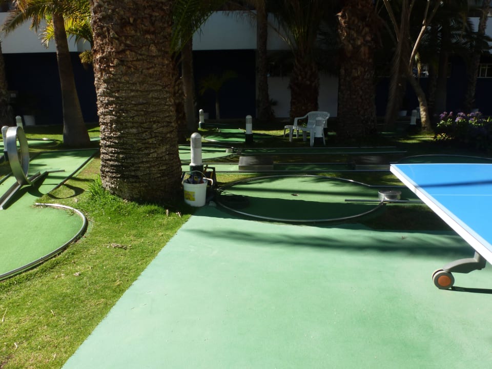 Minigolfanlage. Bull Eugenia Victoria & Spa