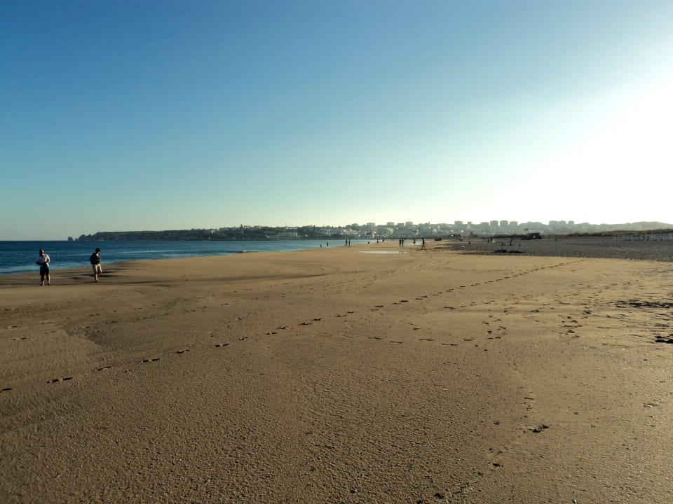 Strand, wenige Gehminuten entfernt Hotel Vila Galé Lagos