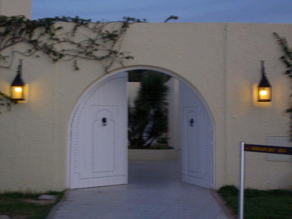 Eingang zu den Bungalows TUI MAGIC LIFE Penelope Beach