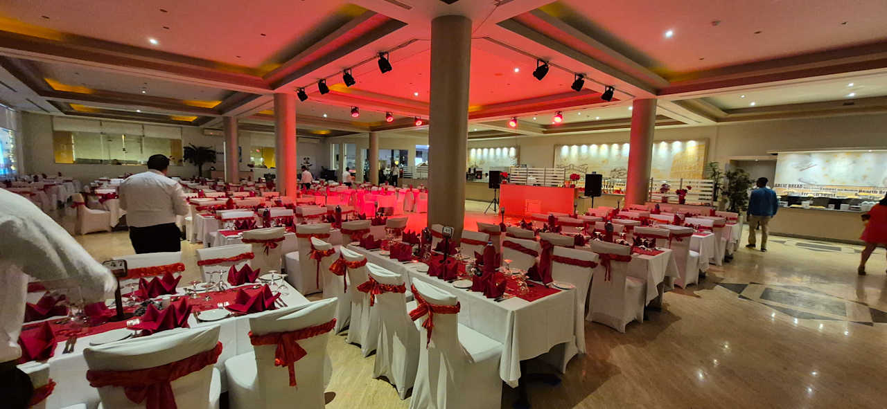 Gastro Three Corners Sea Beach Resort