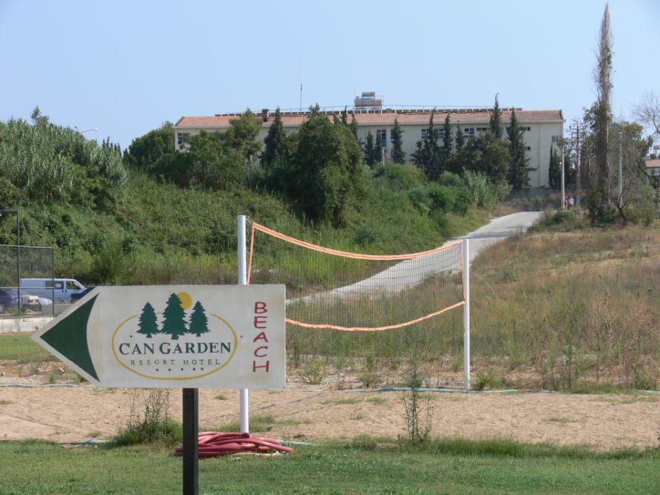 Der Weg zum Strand Can Garden Resort