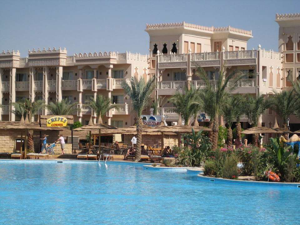 Ein Teil der Poolanlage Pickalbatros Palace Resort