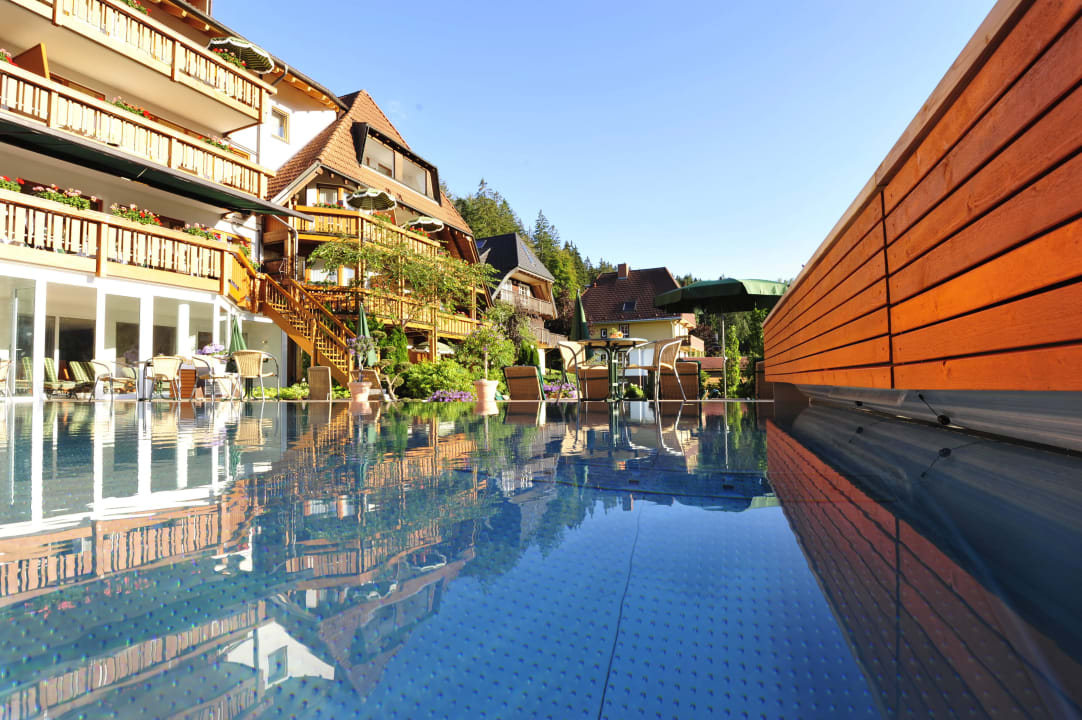 Aussenpool Erfurth's Bergfried Ferien & Wellnesshotel
