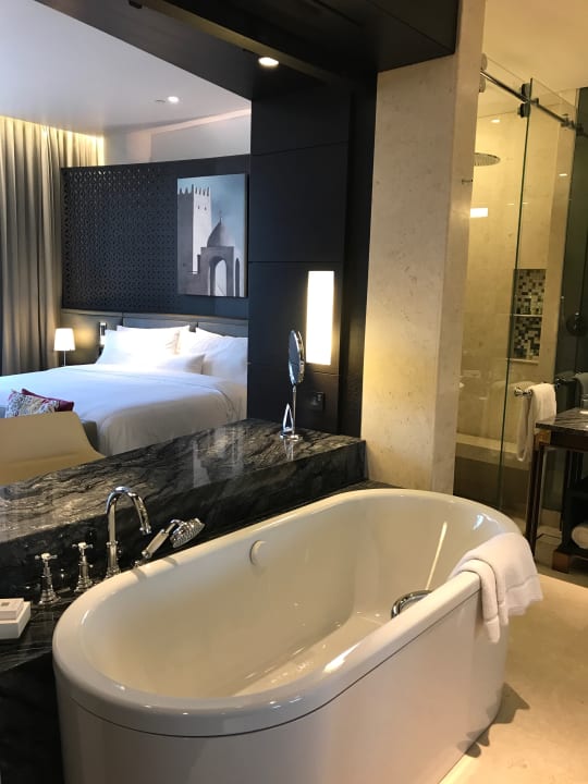 Badewanne The Westin Doha Hotel & Spa
