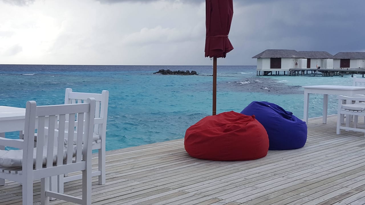 Rehendhi Bar Cinnamon Dhonveli Maldives