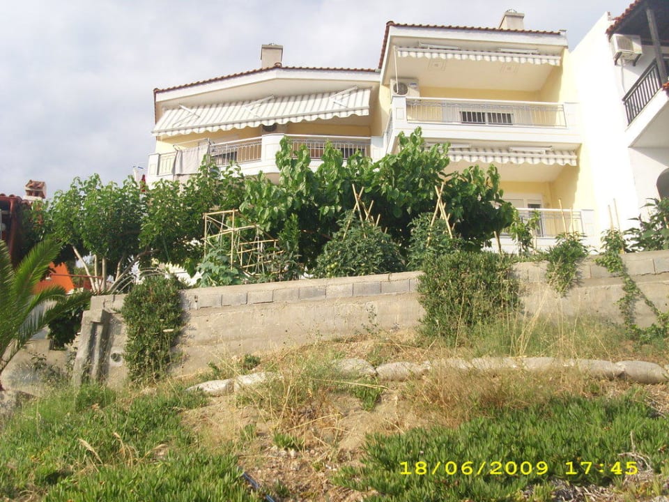 Blick vom Strand auf das Haus Haus des Vaters