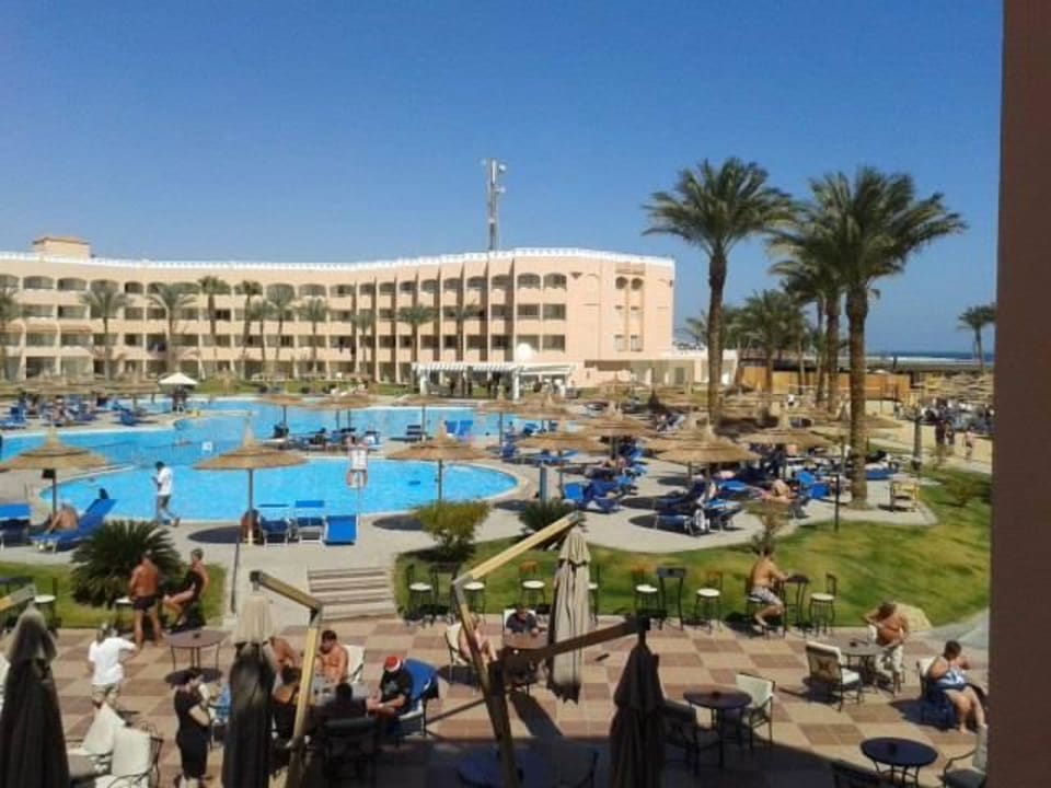 Feb. 2016 Beach Albatros Resort