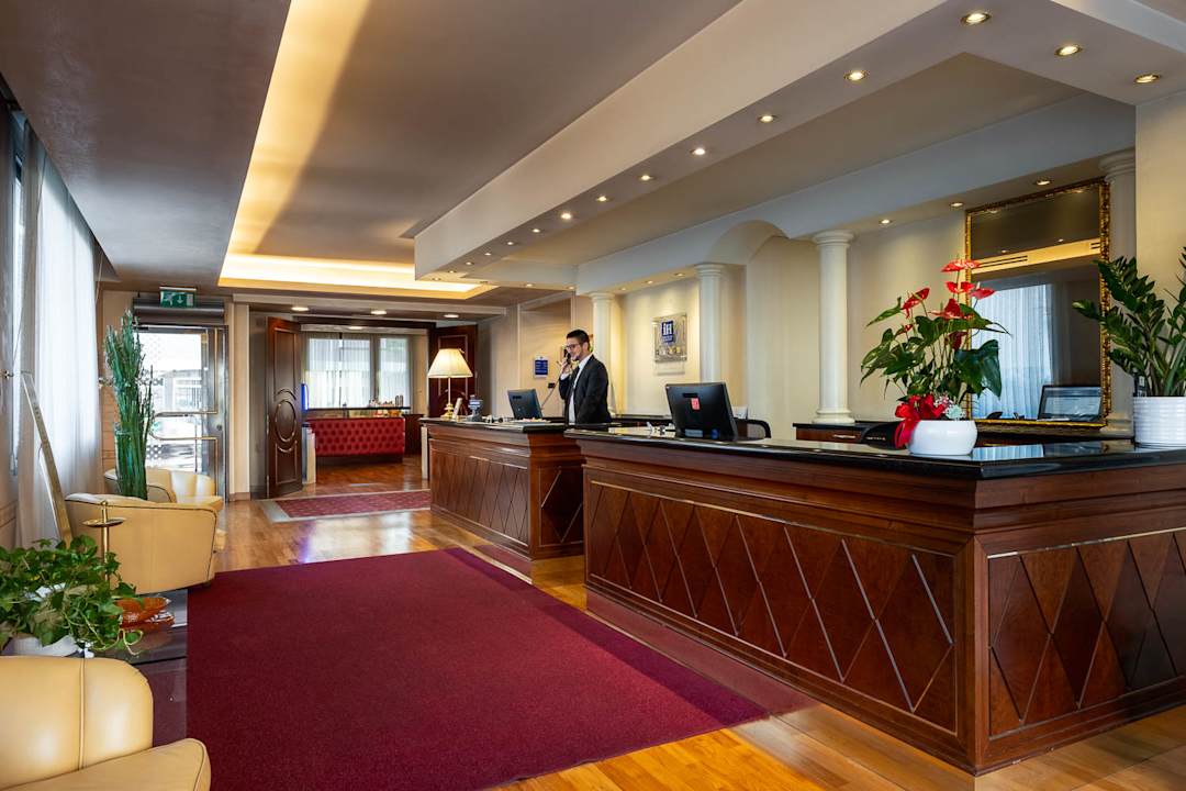 Lobby iH Hotels Padova Admiral