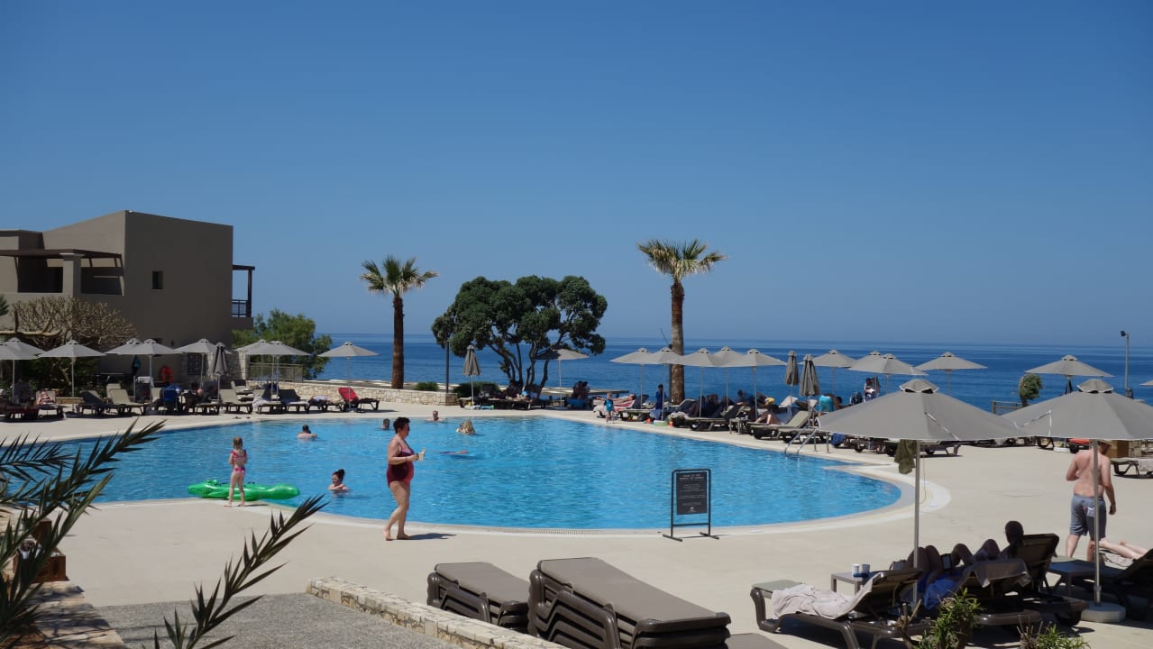 Pool Nana Golden Beach