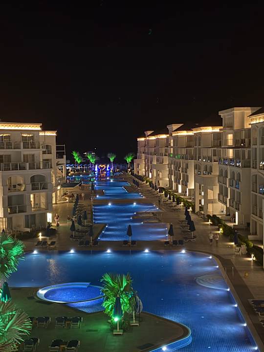 Pool Pickalbatros Blu Spa Resort