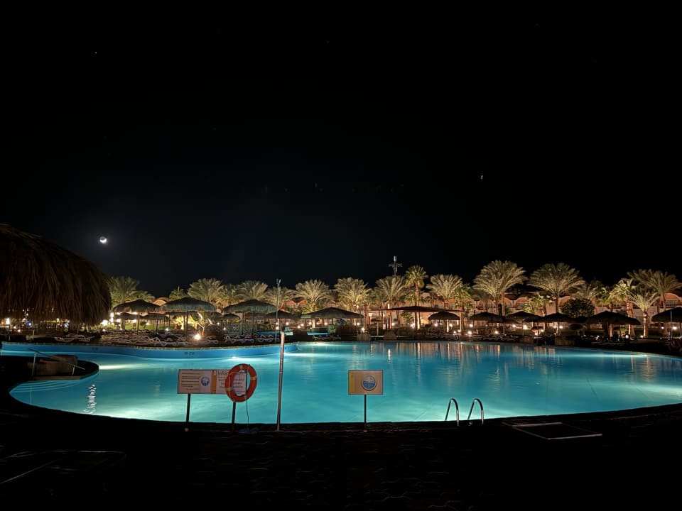 Pool Three Corners Sea Beach Resort