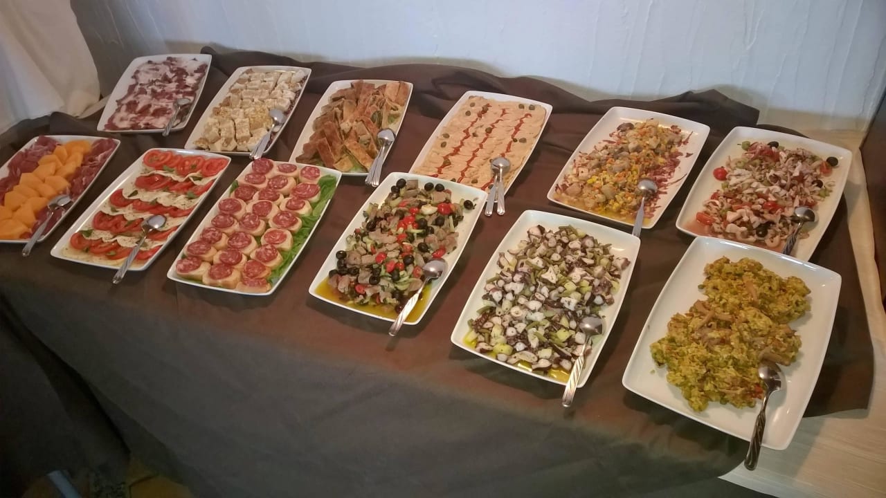 Sehr reichhaltig, täglich neu Hotel Resort & Spa Baia Caddinas