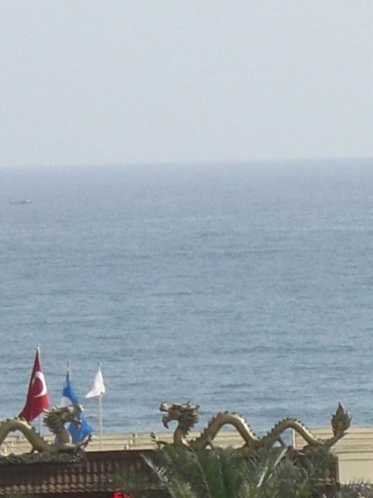 Der Strand  Hotel Royal Dragon