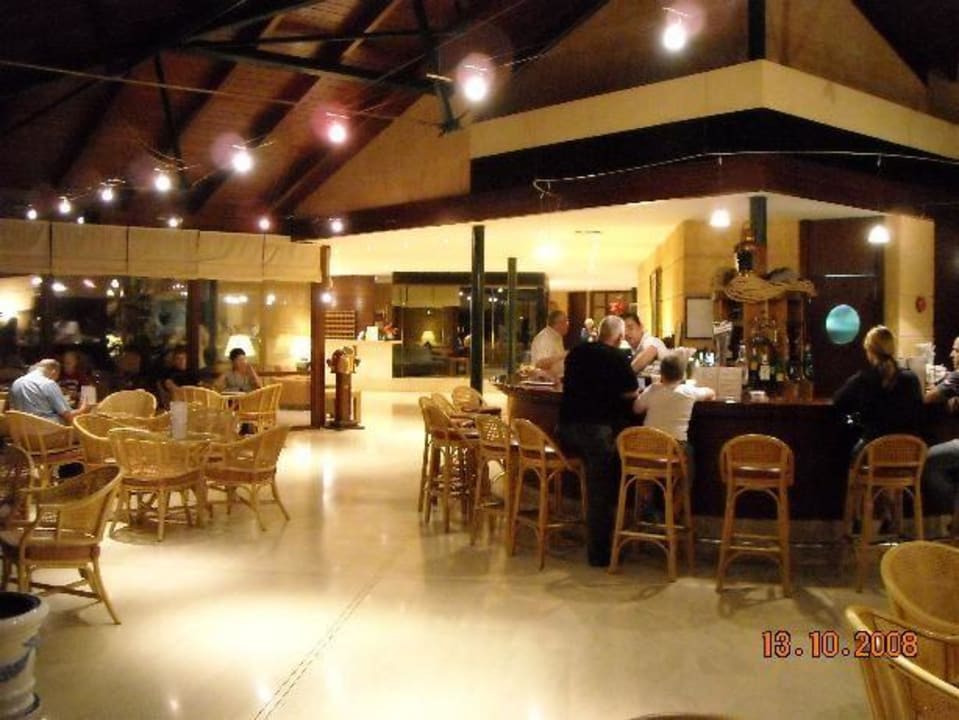 Innenbar Club Pollentia Resort PortBlue Club Pollentia Resort & Spa