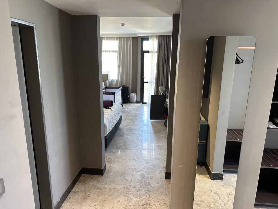 Zimmer Adora Hotel & Resort