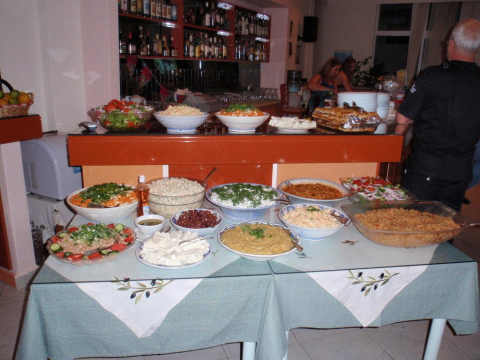 Barbecue - Vorspeisenbuffet Hotel Miramare Bay