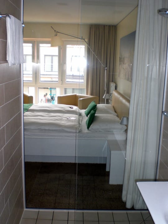 Blick vom Bad ins Schlafzimmer Strandgut Resort