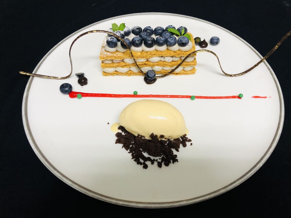 Gastro Amatara Welleisure Resort