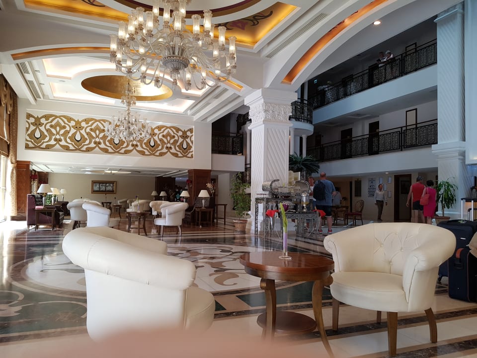 Lobby Aydinbey Kings Palace & Spa