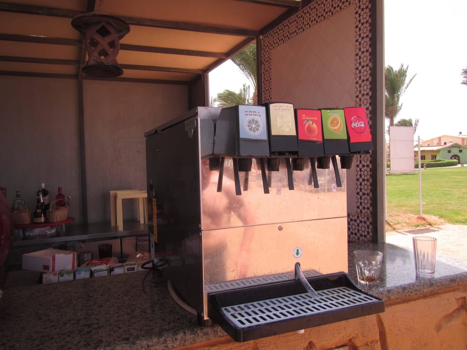 Softgetränke mit komischen Geschmack  Stella Beach Resort & Spa Makadi Bay