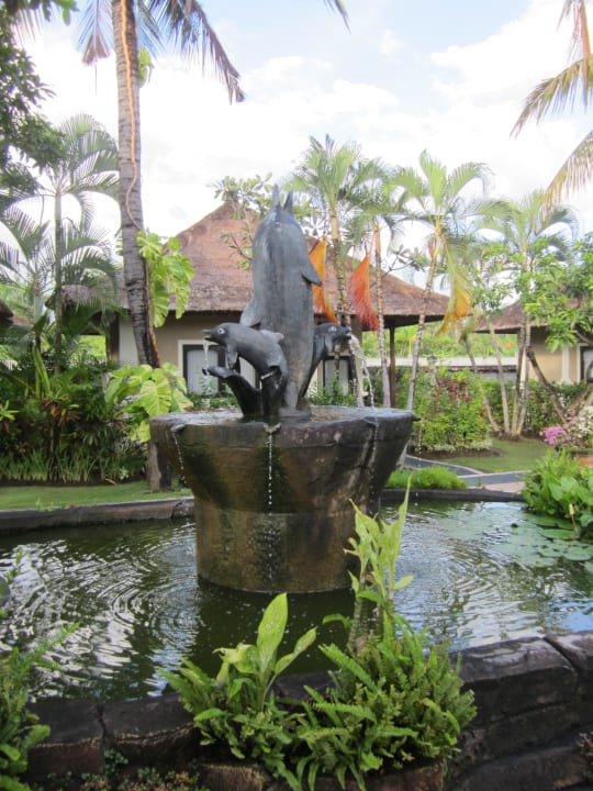 Nett angelegter Garten   Hotel Aneka Lovina