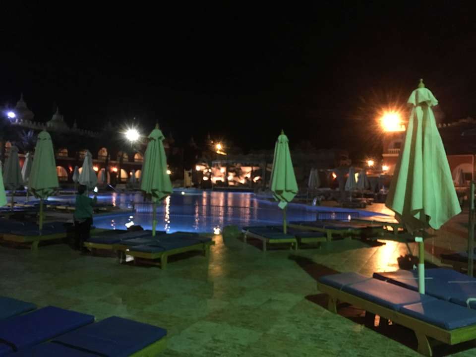 Nachts Pickalbatros Alf Leila Wa Leila Resort - Neverland Hurghada