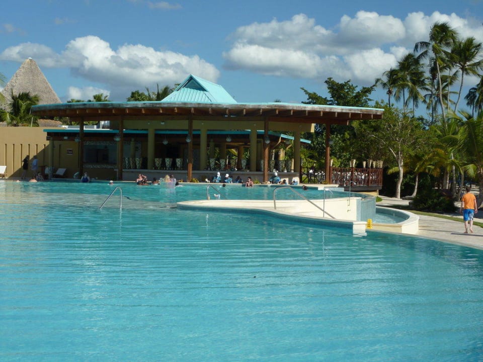 Pool-Bar Dreams La Romana Resort & Spa