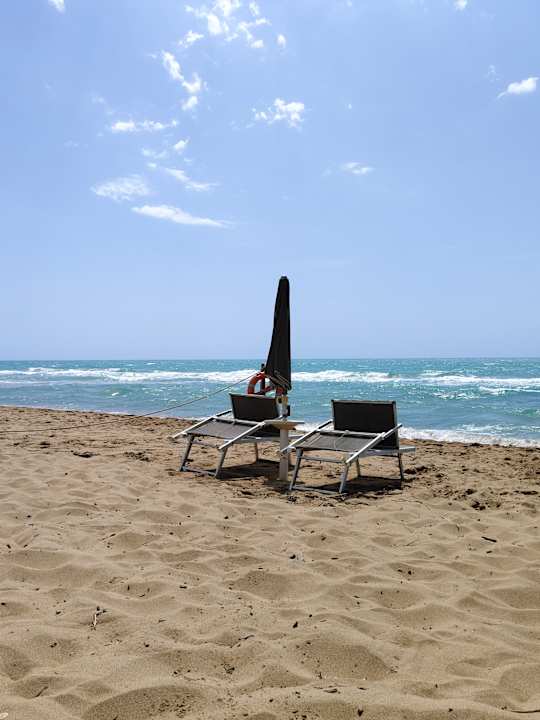 Strand Luna Minoica Suites and Apartments