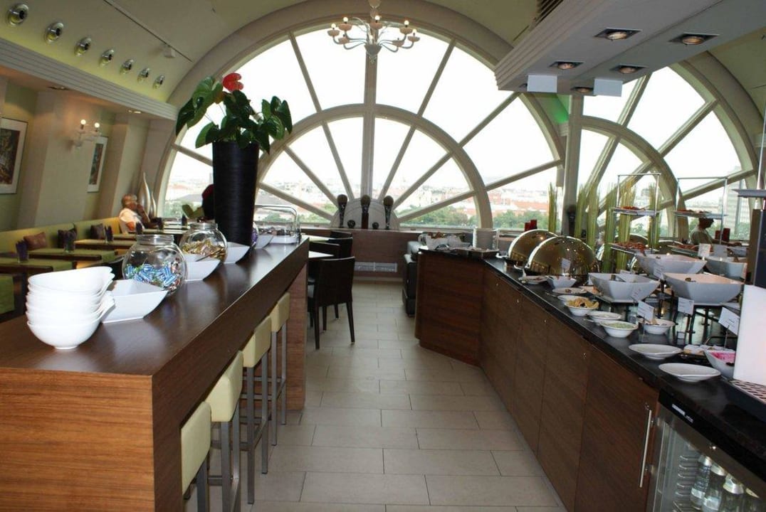 Executive Lounge Vienna Marriott Hotel