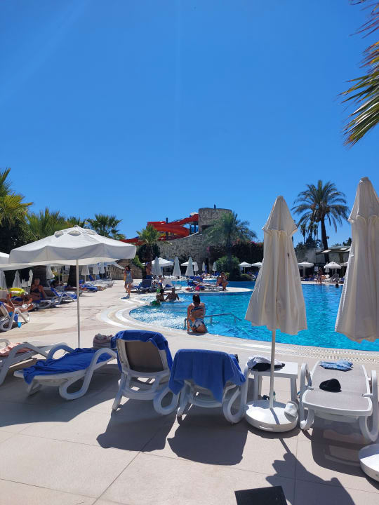 Pool Blue Waters Club