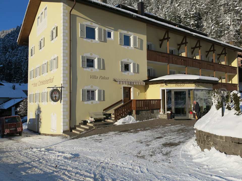 Eingang Hotel Christeinerhof - Villa Pallua
