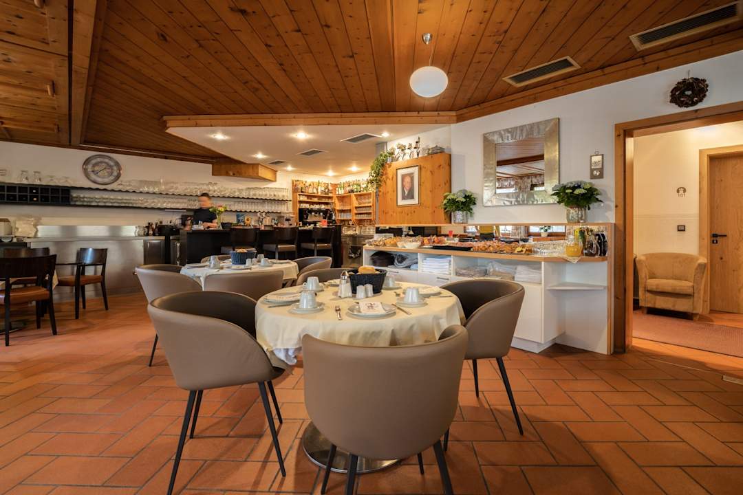 Gastro Hotel Zum Schlössl