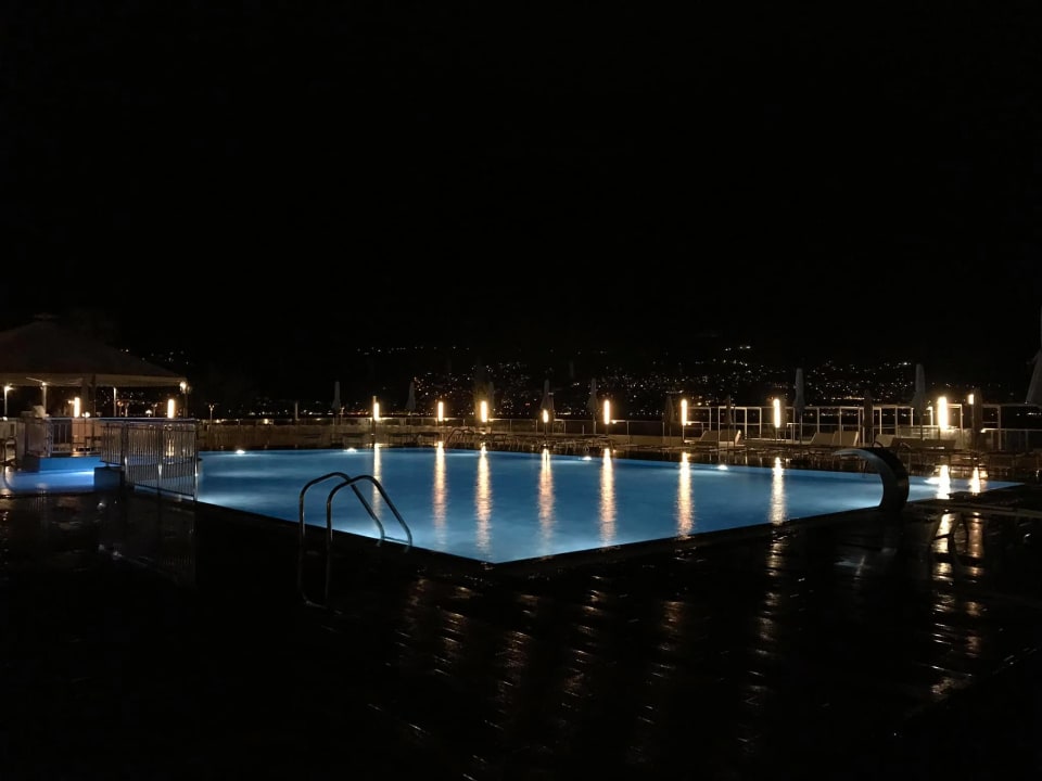 Pool Iberostar Waves Herceg Novi