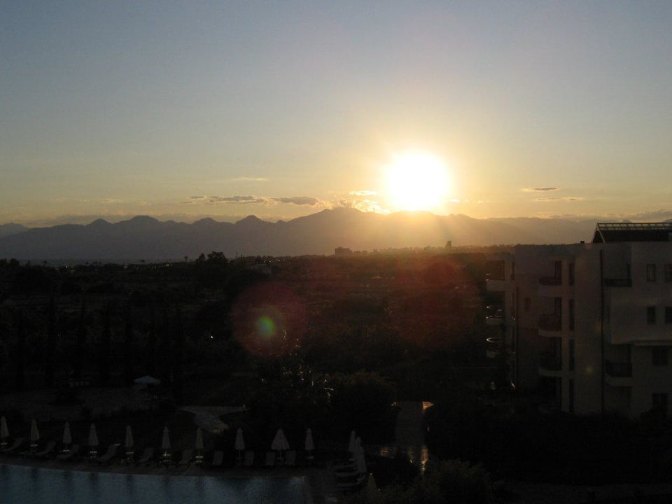 Sonnenaufgang Lara Barut Collection