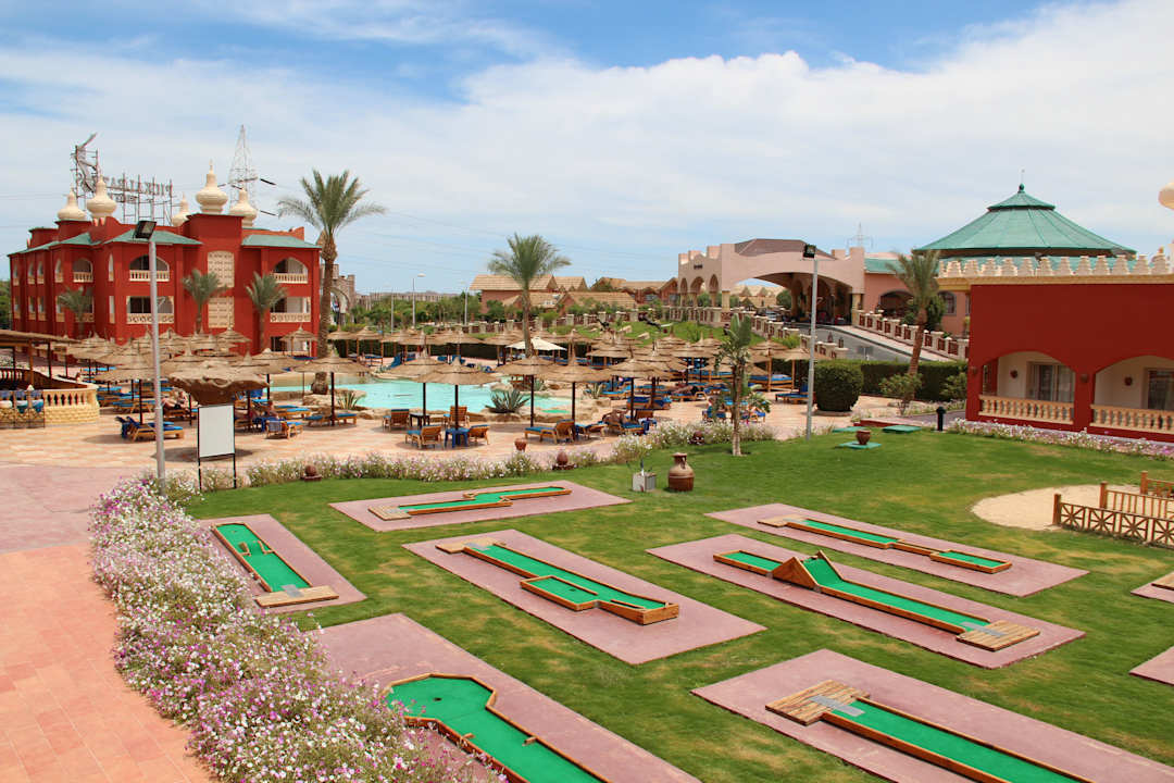 Мини голиф Pickalbatros Alf Leila Wa Leila Resort - Neverland Hurghada