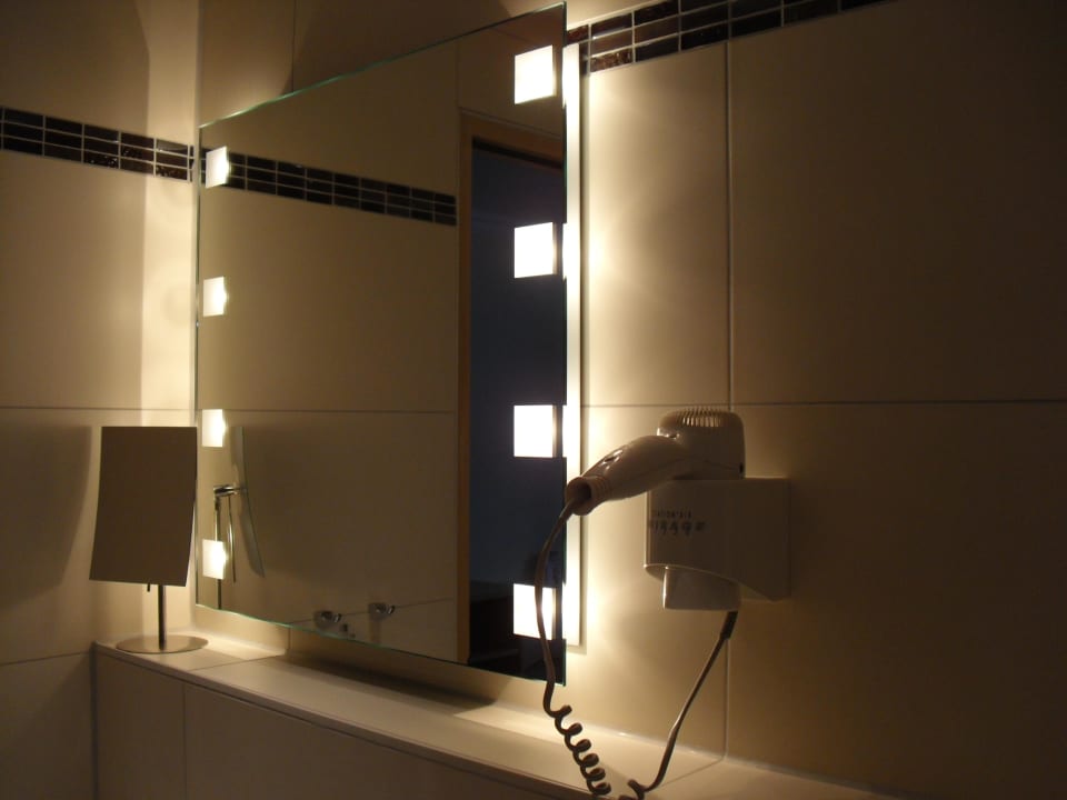 Bad Hotel Adler
