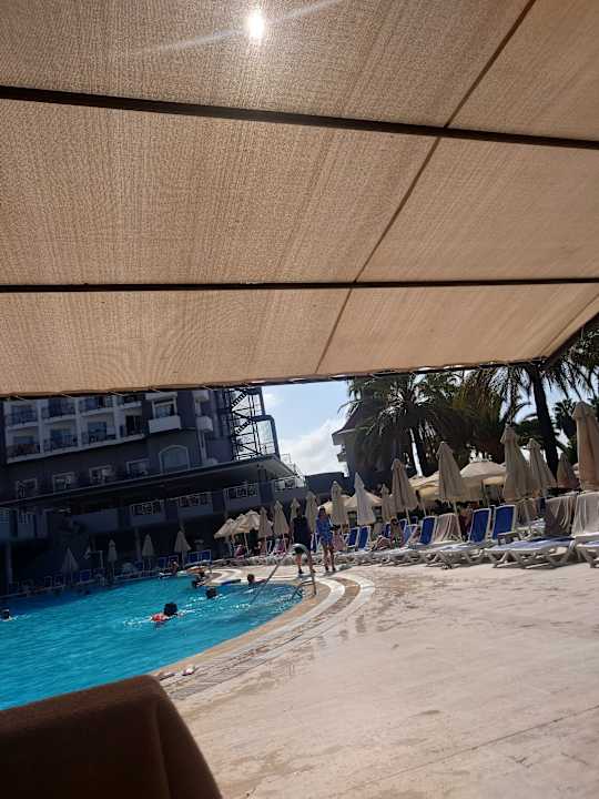 Pool Serenis Hotel